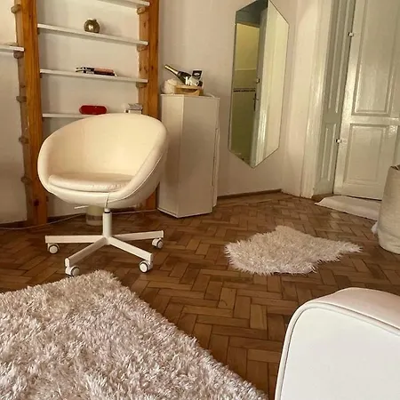Stella Palace 1 min to Central Park *